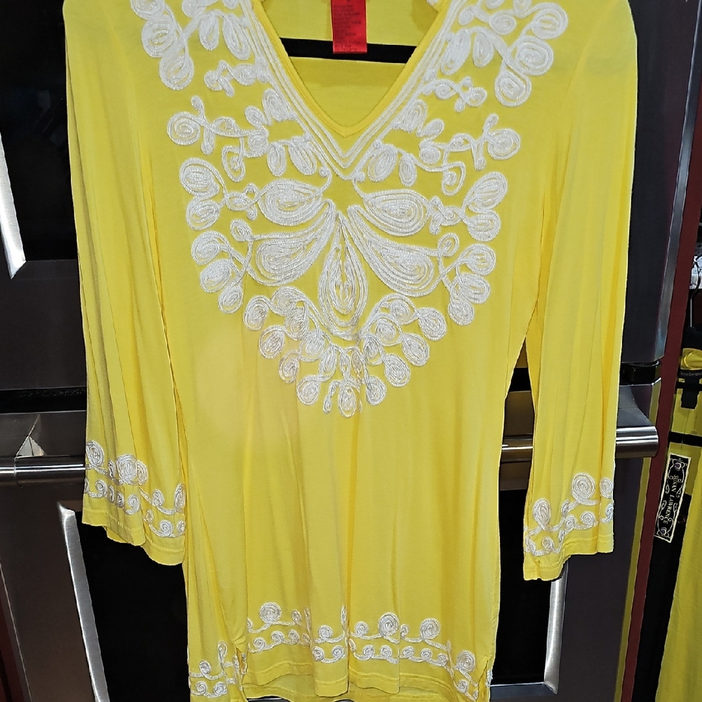 Elegant Yellow Embroidered Women's Tunic